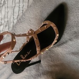 Brand new hill shoes